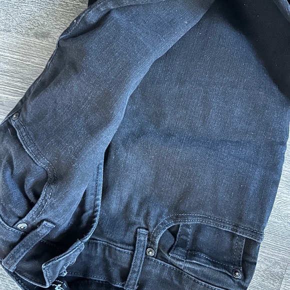 7 For All Mankind - Picture 9 of 13